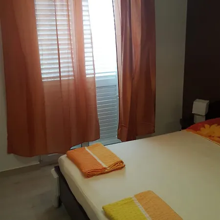 Orloj Apartment