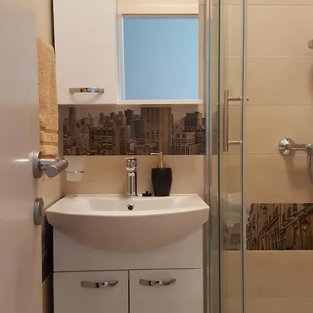 Orloj Apartment Primosten