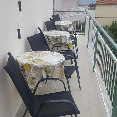 Orloj Apartment Primosten